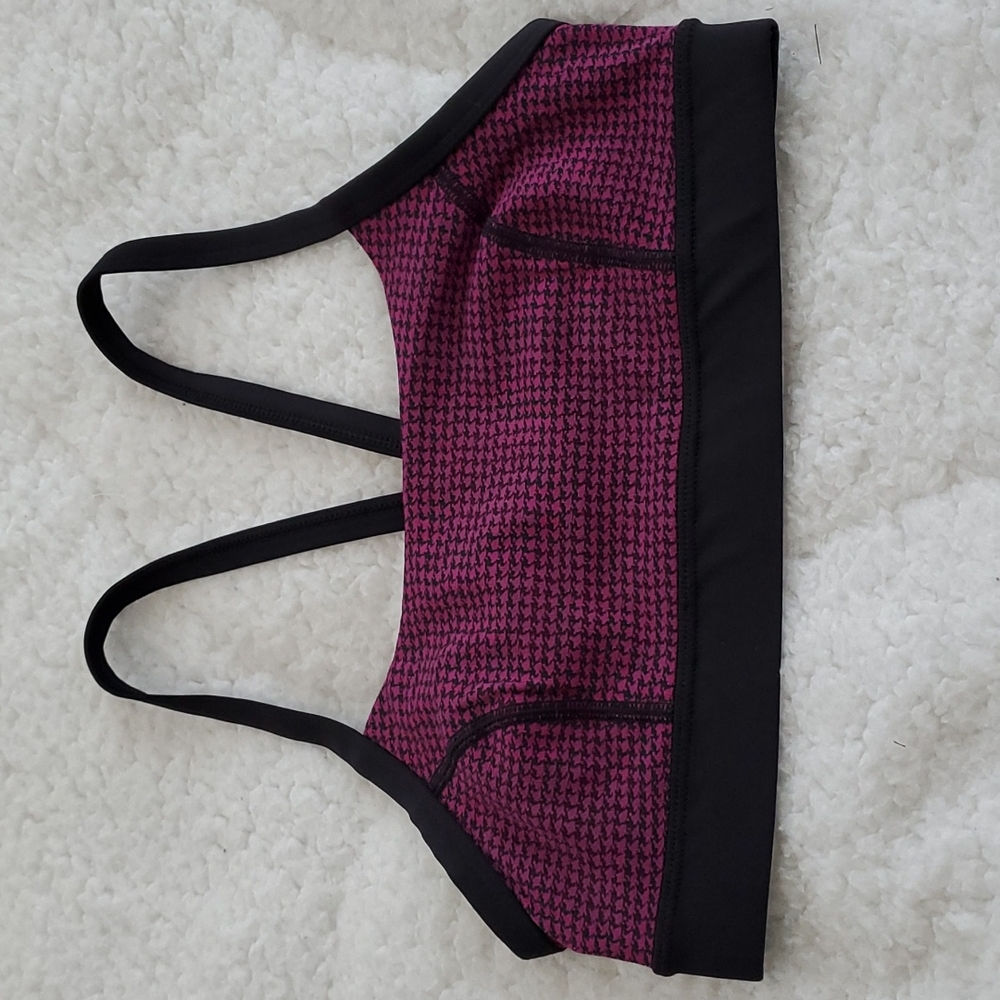 29. Lululemon Rise and Run Purple & Black Sports Bra - Picture 1 of 9